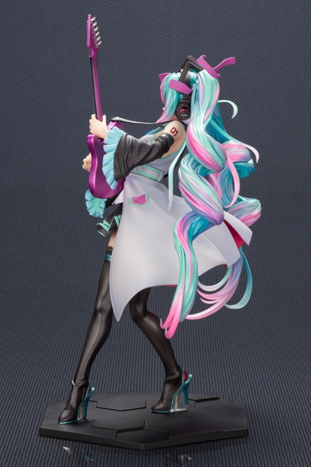 miku scale figure