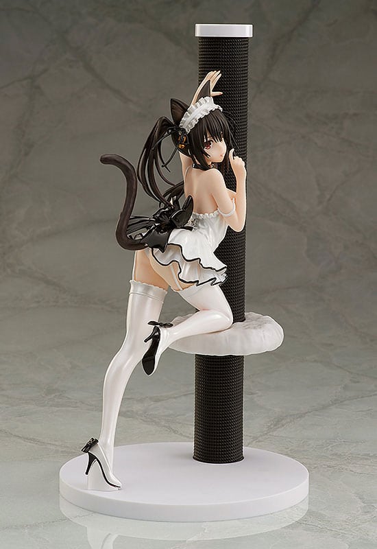 kurumi cat figure