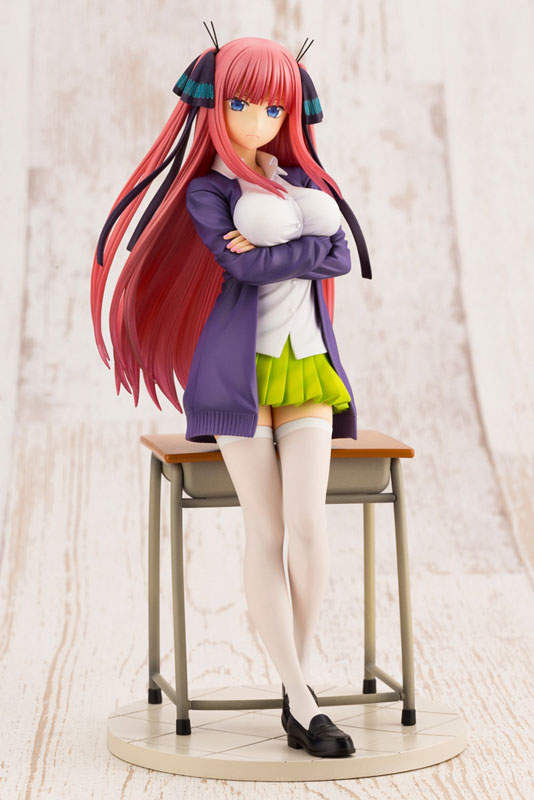 The Quintessential Quintuplets – Nino Nakano 1/8 Scale Figure