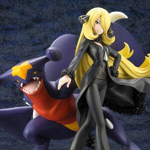 Cynthia and Garchomp figure