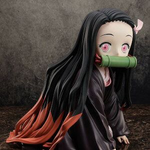 Demon Slayer: Kimetsu no Yaiba - Nezuko Kamado 1/1 Scale Figure