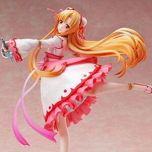 China dress Asuna waving her sword to dance